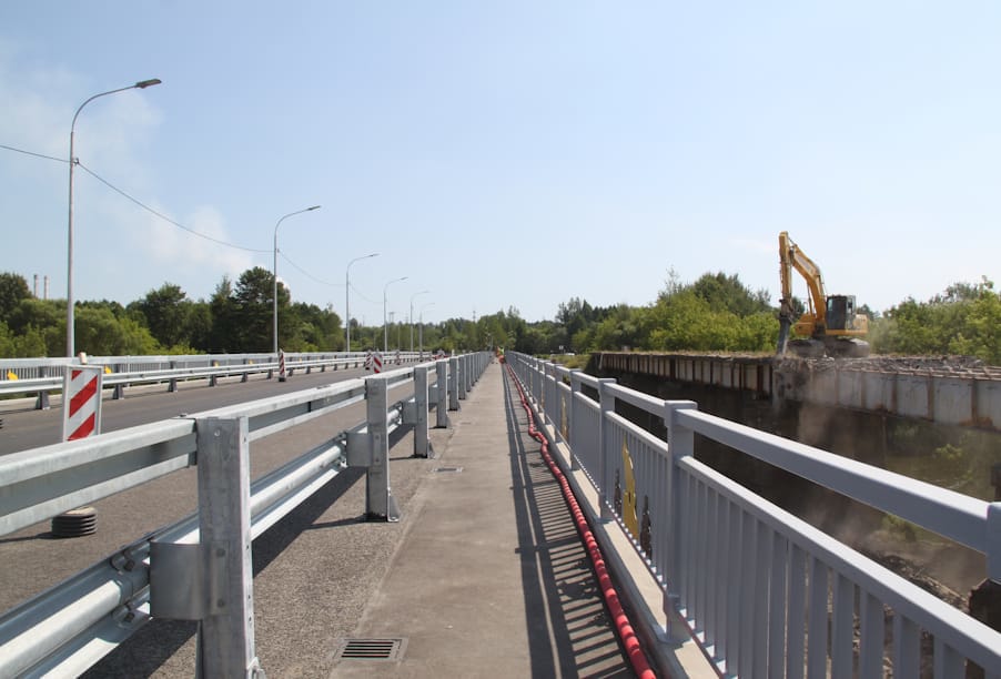 Bryansk region: work on the construction of a bridge across the Bolva River reached the finish line